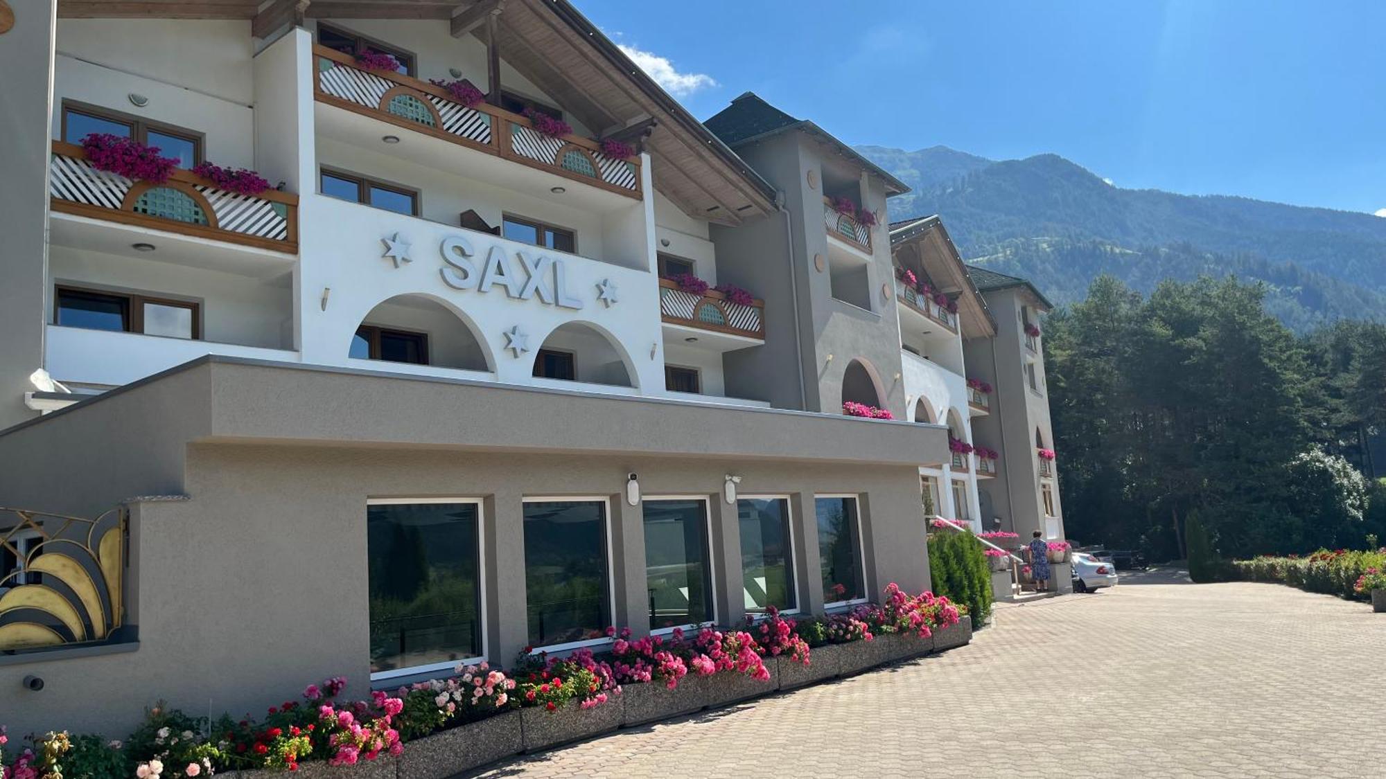 Hotel Saxl Campo di Trens Exterior foto